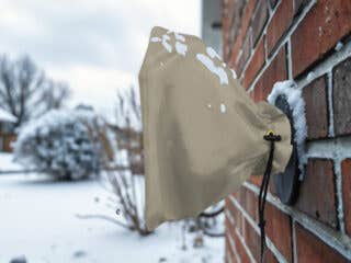 How to Keep Outdoor Pipes, Faucets and Other Structures Safe with Insulated Covers